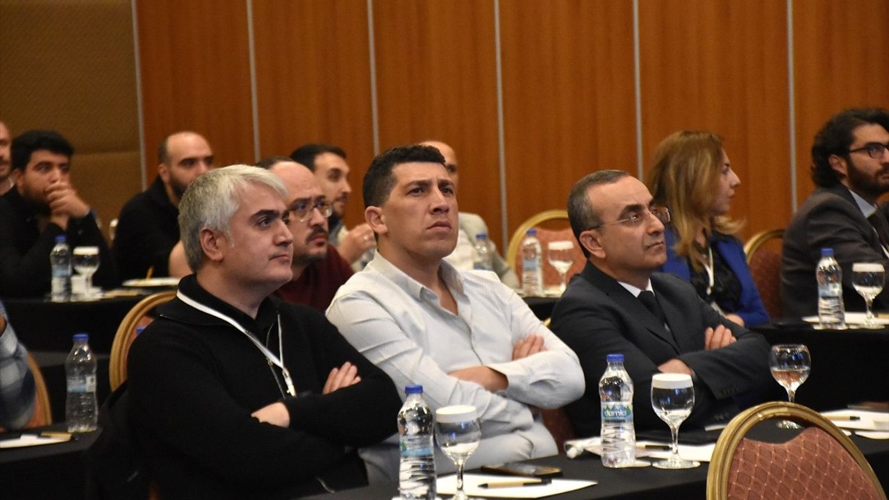 Van'da 100 Kardiyolog 'Girişimsel Akademi 2025 Sempozyumu'nda Buluştu