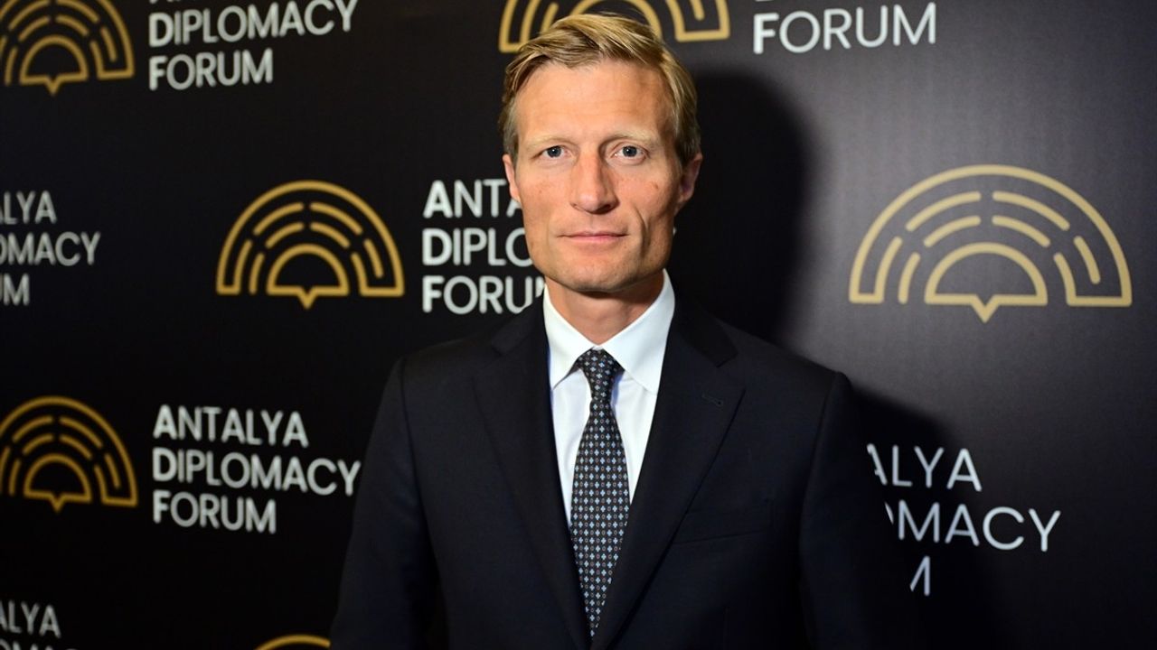 WFP İcra Direktörü Yardımcısı Carl Skau'dan Suriyeliler İçin Yardım Çağrısı