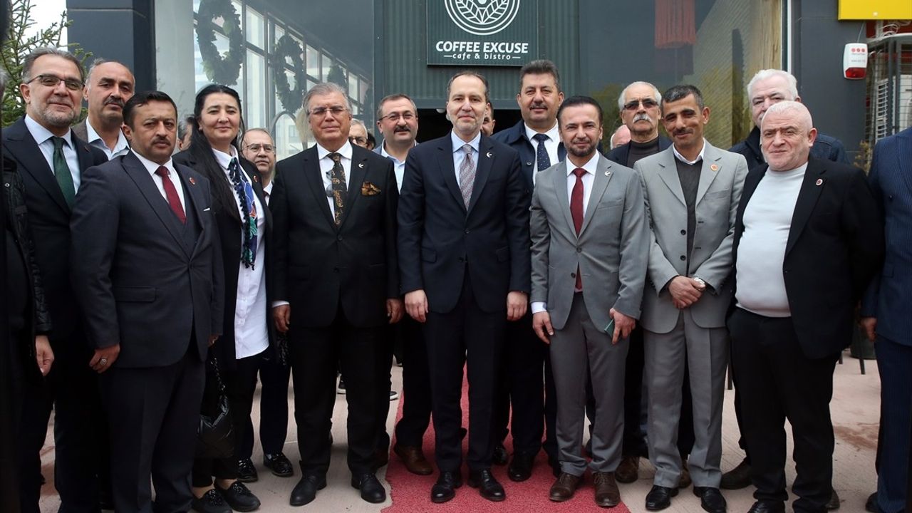 Yeniden Refah Partisi Genel Başkanı Erbakan Kastamonu'da Muhtarlarla Buluştu