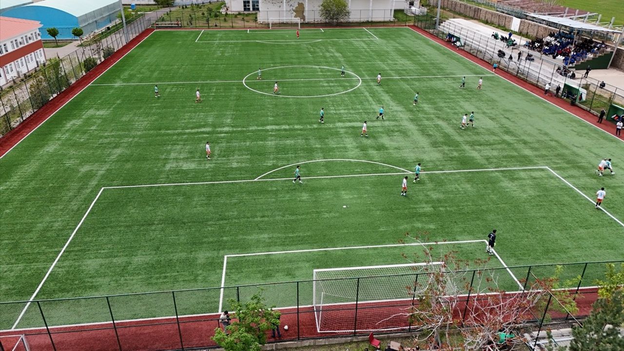 YURTLİG Doğu Anadolu Futbol Grup Müsabakaları Bingöl'de Başladı
