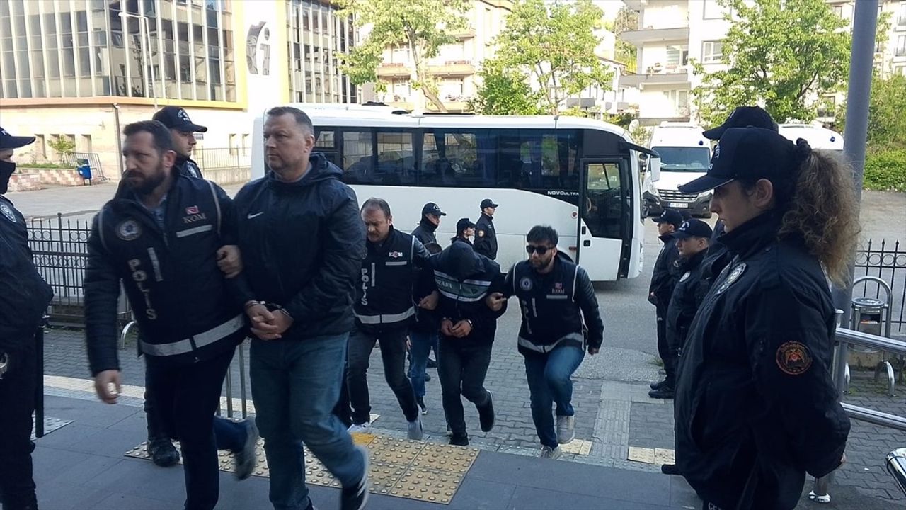 Zonguldak'ta Kaçak Silah İmalatı ve Ticareti Operasyonunda 7 Şüpheli Adliyeye Sevk Edildi