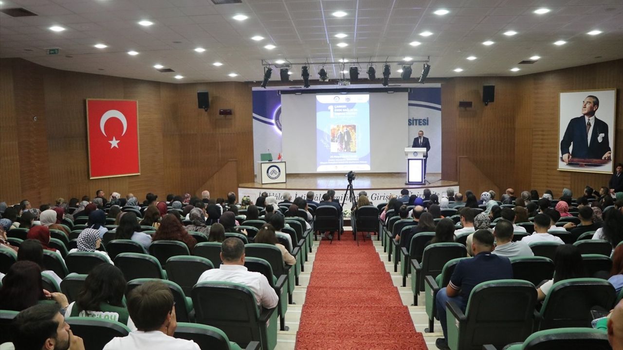 1. Çankırı Evde Sağlık ve Sosyal Hizmet Sempozyumu ÇAKÜ'de Gerçekleşti