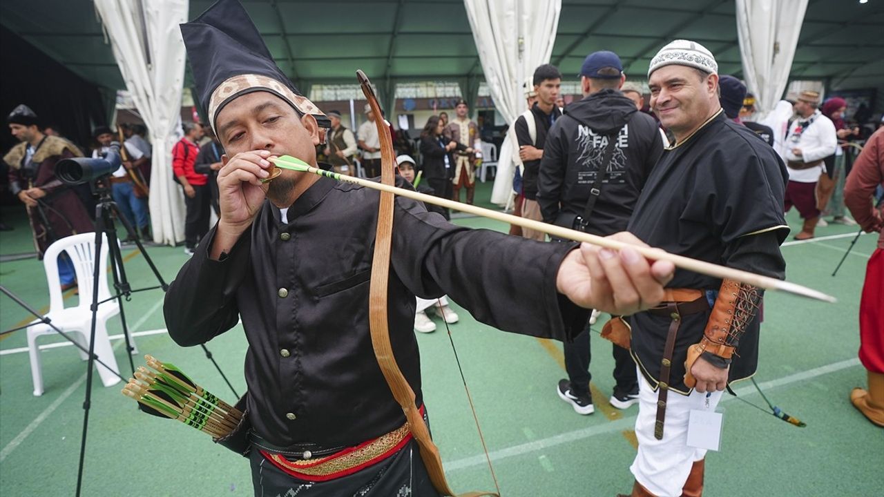 13. Uluslararası Fetih Kupası Okçuluk Vakfı Tesisleri'nde Başladı