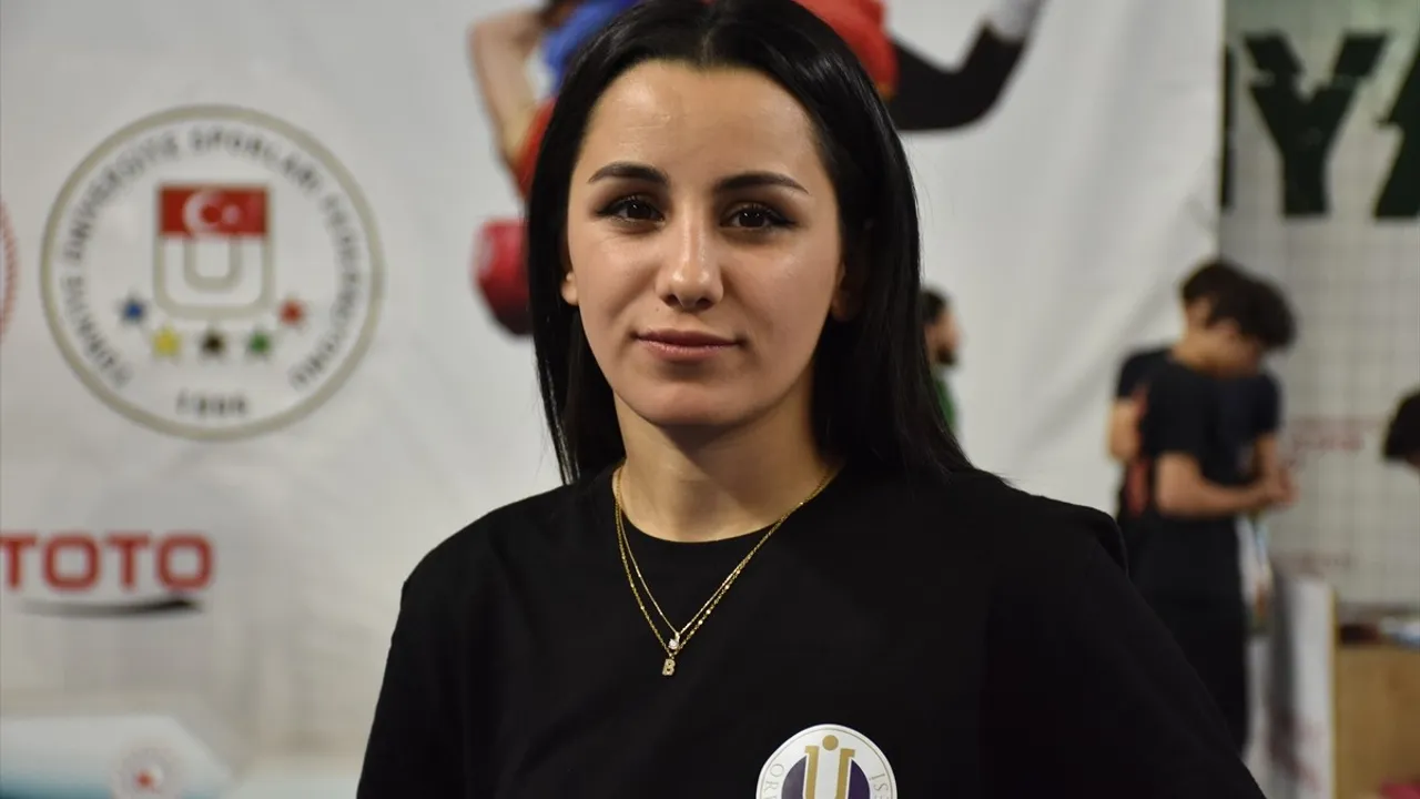 2025 Türkiye Üniversiteler Arası Wushu Kung Fu Şampiyonası Sakarya'da Tamamlandı