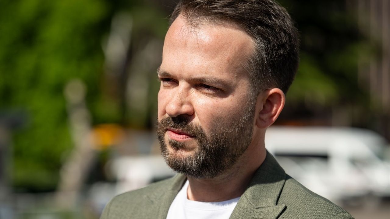 24 Yıl Sonra Şehit Sayılan Askerin Kızı Gurur Yaşıyor