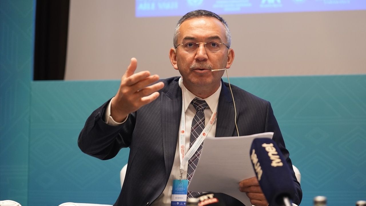 3. Uluslararası Aile Sempozyumu: Kendi Değerlerimize Dönüş İhtiyacı Vurgulandı