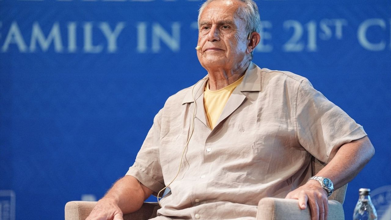 3. Uluslararası Aile Sempozyumu'nda Açılış Oturumu Yapıldı