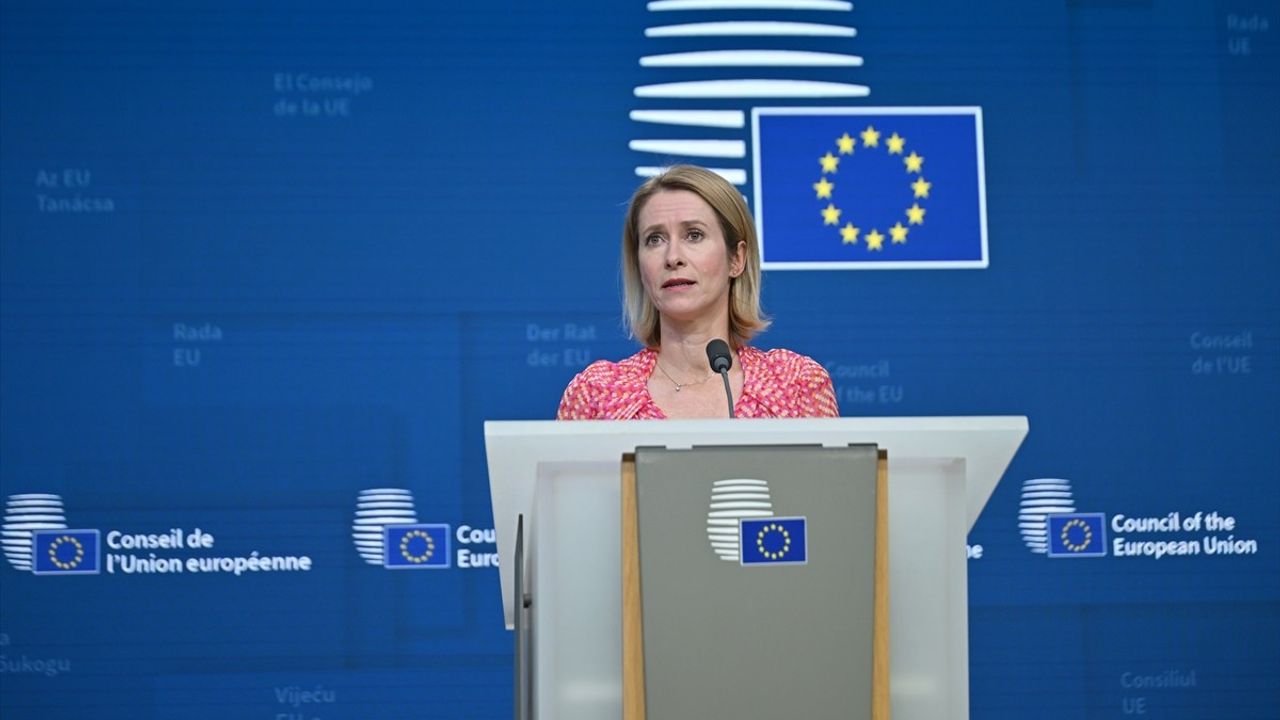 AB, Suriye'ye Yönelik Ekonomik Yaptırımları Kaldırıyor