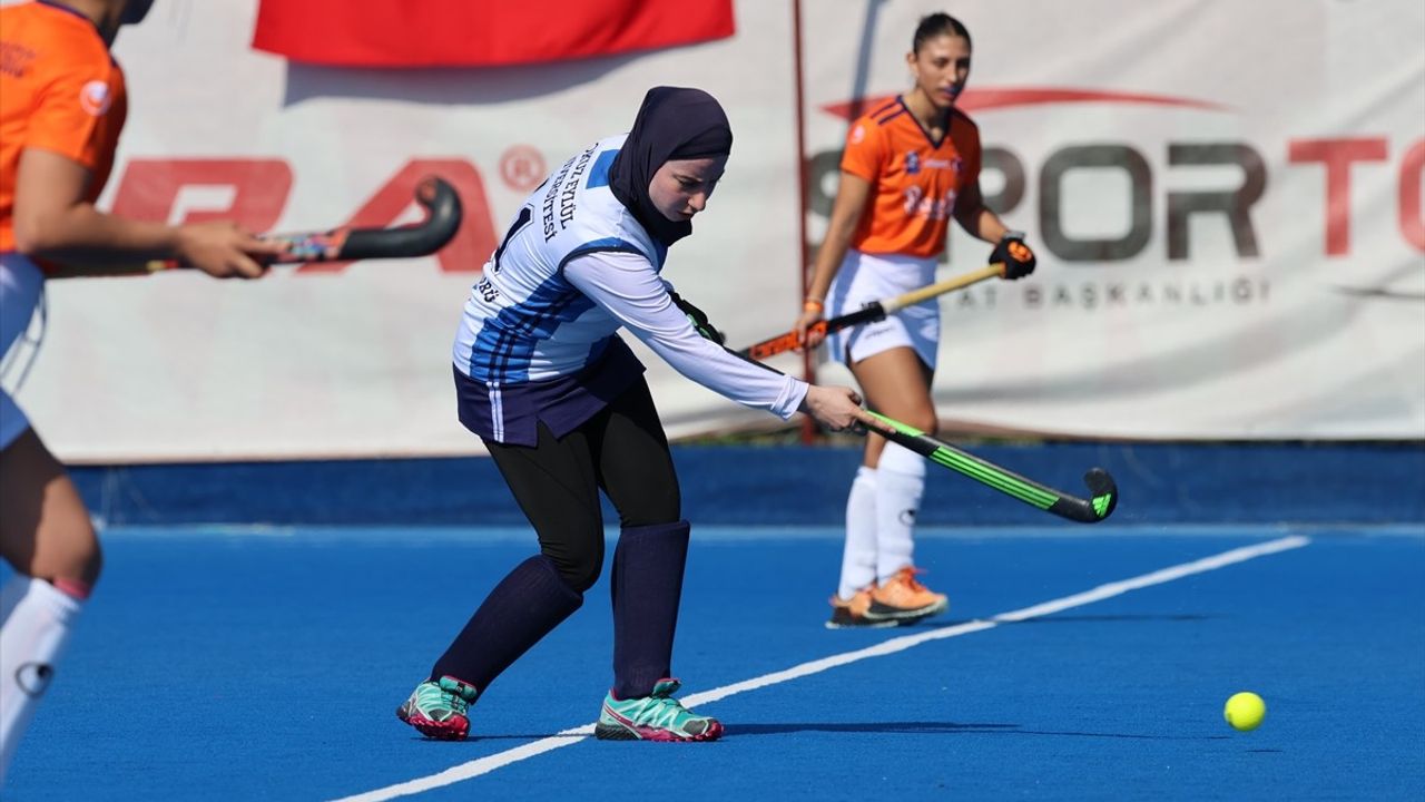 Açık Alan Hokeyi Süper Lig Play-Off Final Müsabakaları Antalya'da Başladı