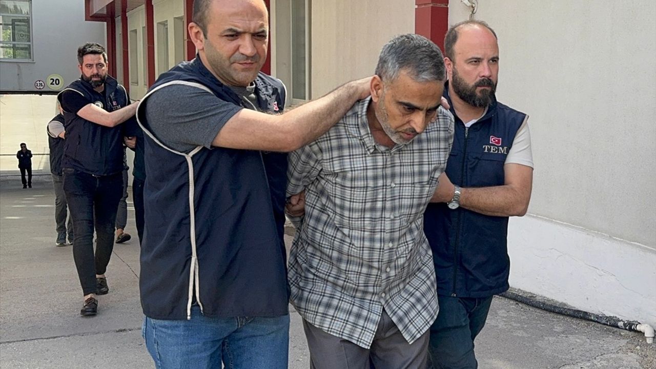 Adana'da DEAŞ Operasyonunda 5 Şüpheli Tutuklandı