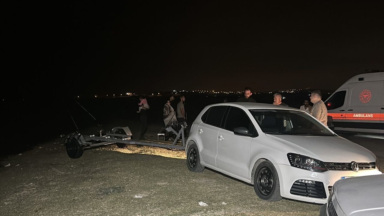 Adana'da Seyhan Baraj Gölü'ne Düşen Genç İçin Arama Çalışmaları Yeniden Başlatıldı