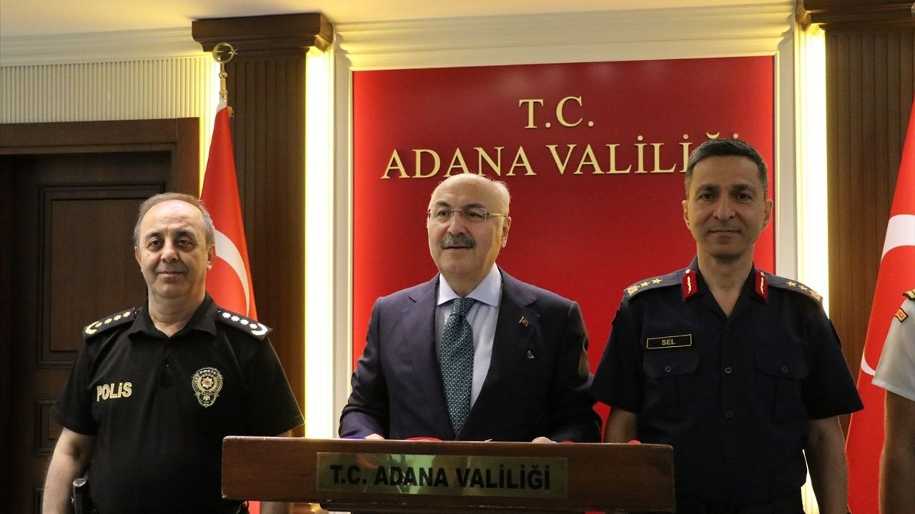 Adana Valisi Köşger, Nisan Ayı Asayiş Raporunu Değerlendirdi