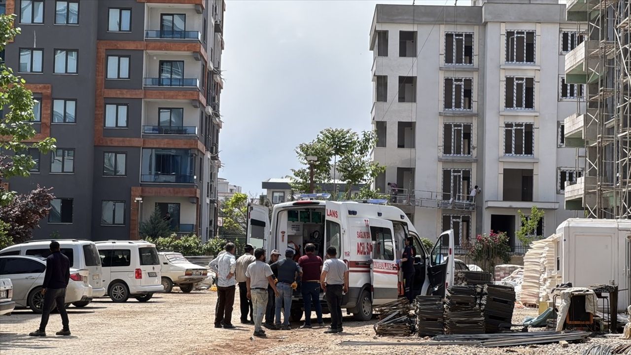 Adıyaman'da İnşaat İşçisi 6. Kattan Düşerek Hayatını Kaybetti