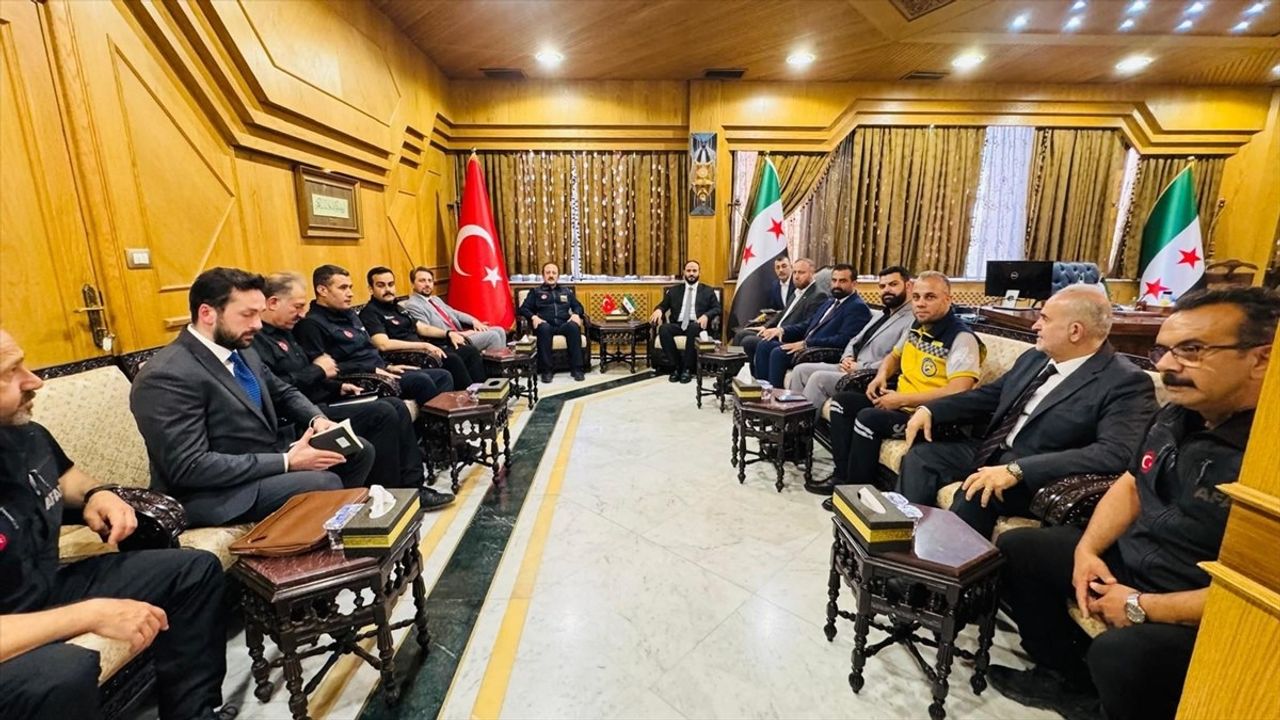 AFAD Başkanı Ali Hamza Pehlivan, Türkiye'nin Halep Başkonsolosluğunu Ziyaret Etti