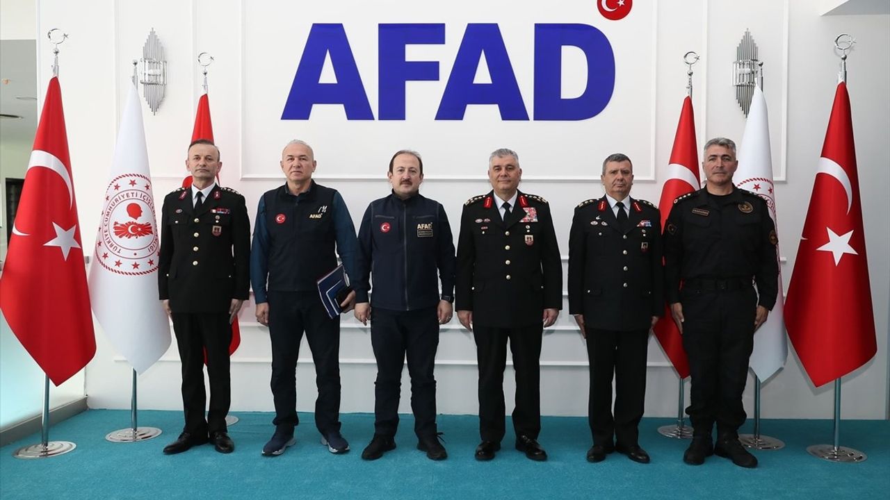 AFAD Başkanı Pehlivan, Jandarma Genel Komutanı Çardakcı ile Kritik Bir Görüşme Gerçekleştirdi