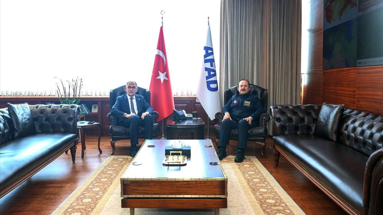 AFAD Başkanı Pehlivan, Orman Genel Müdürü Karacabey ile Olası Afet Riskleri Üzerine Görüşme Gerçekleştirdi