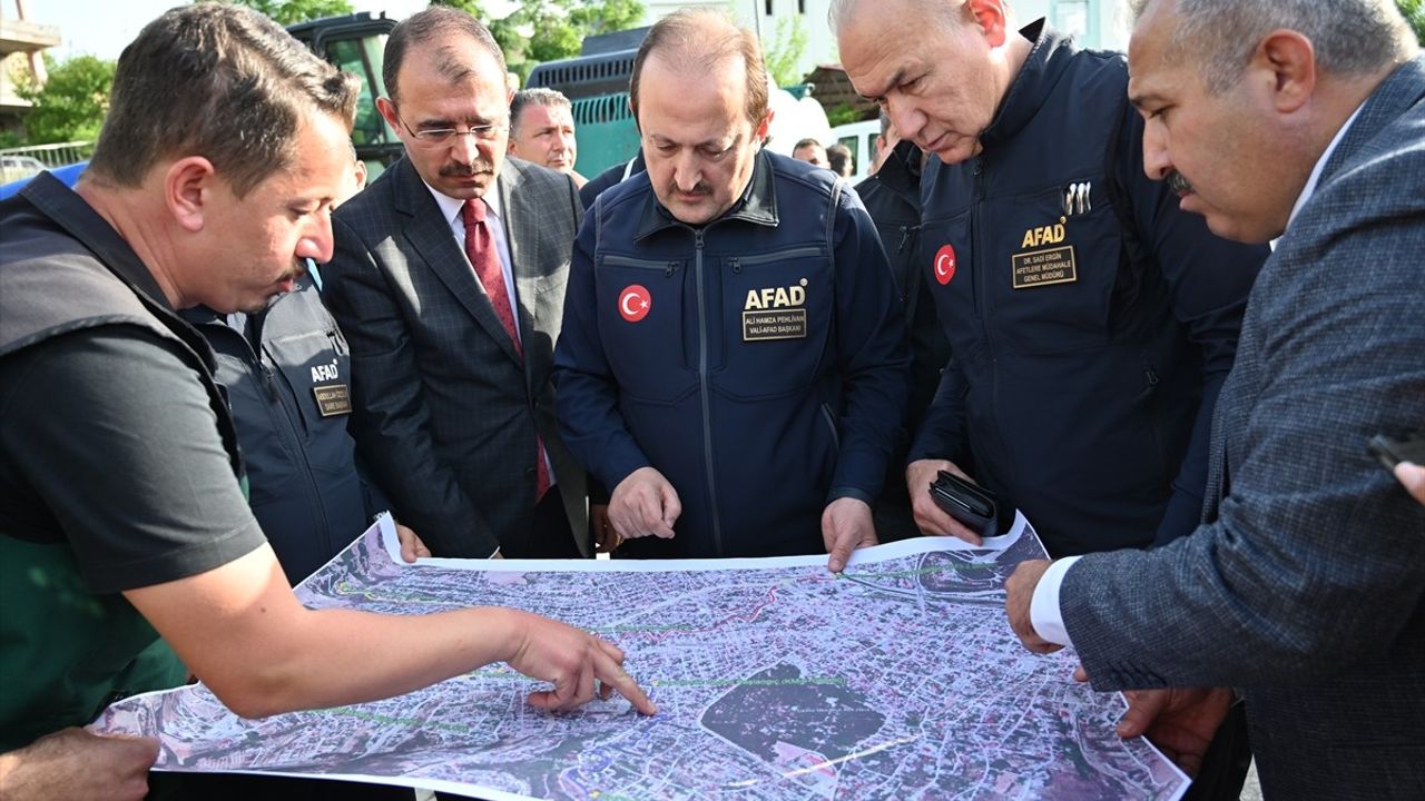AFAD Başkanı Pehlivan Osmaniye'de Sağanak İncelemesi Gerçekleştirdi