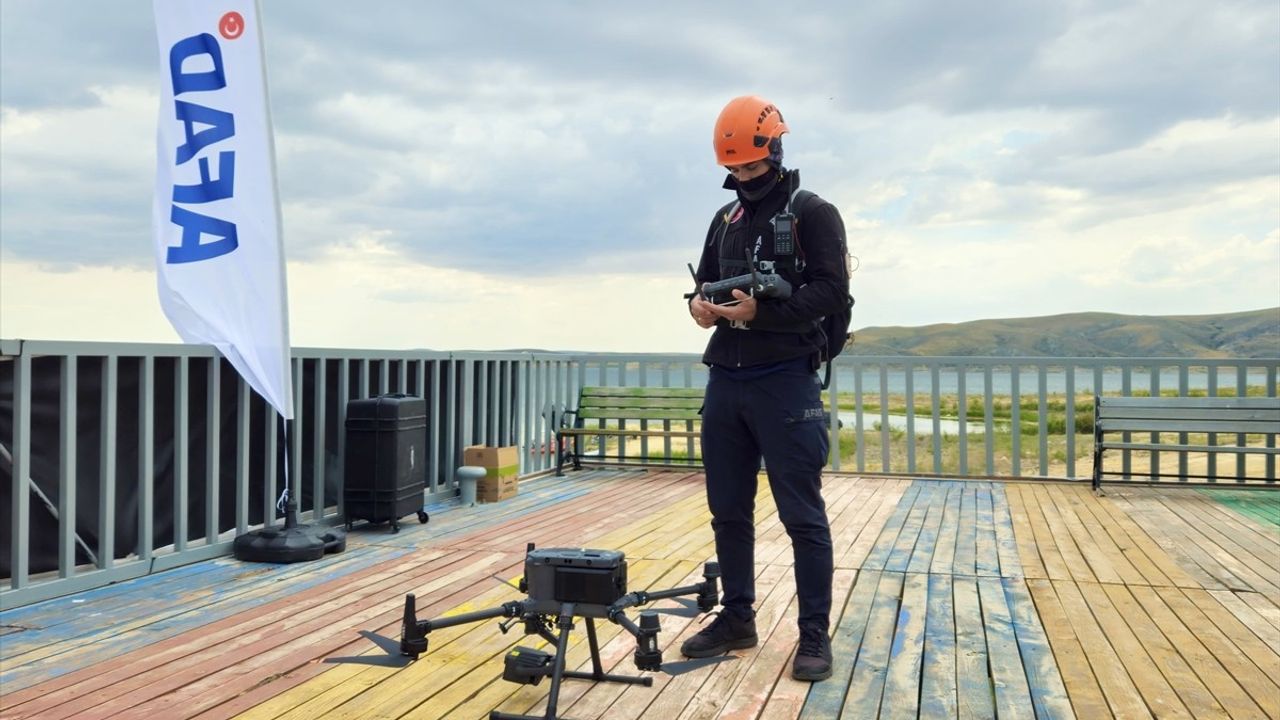 AFAD, Kırşehir'de Dron ile Arazide Kayıp Arama Yarışması Düzenliyor