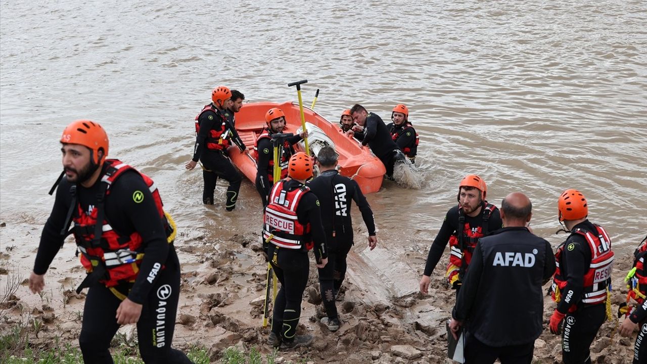 AFAD, Kızılırmak Nehri'nde Arama Kurtarma Tatbikatı Gerçekleştirdi