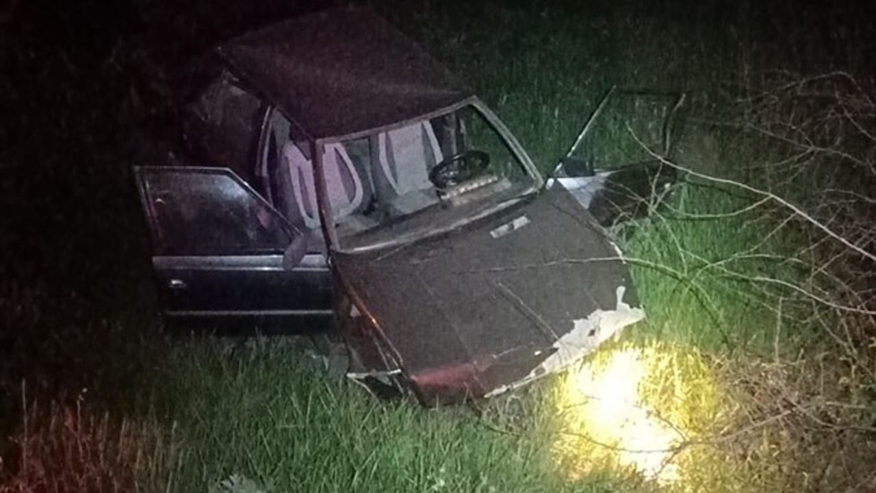 Afyonkarahisar'da Şarampole Düşen Otomobildeki Polis Memuru Hayatını Kaybetti