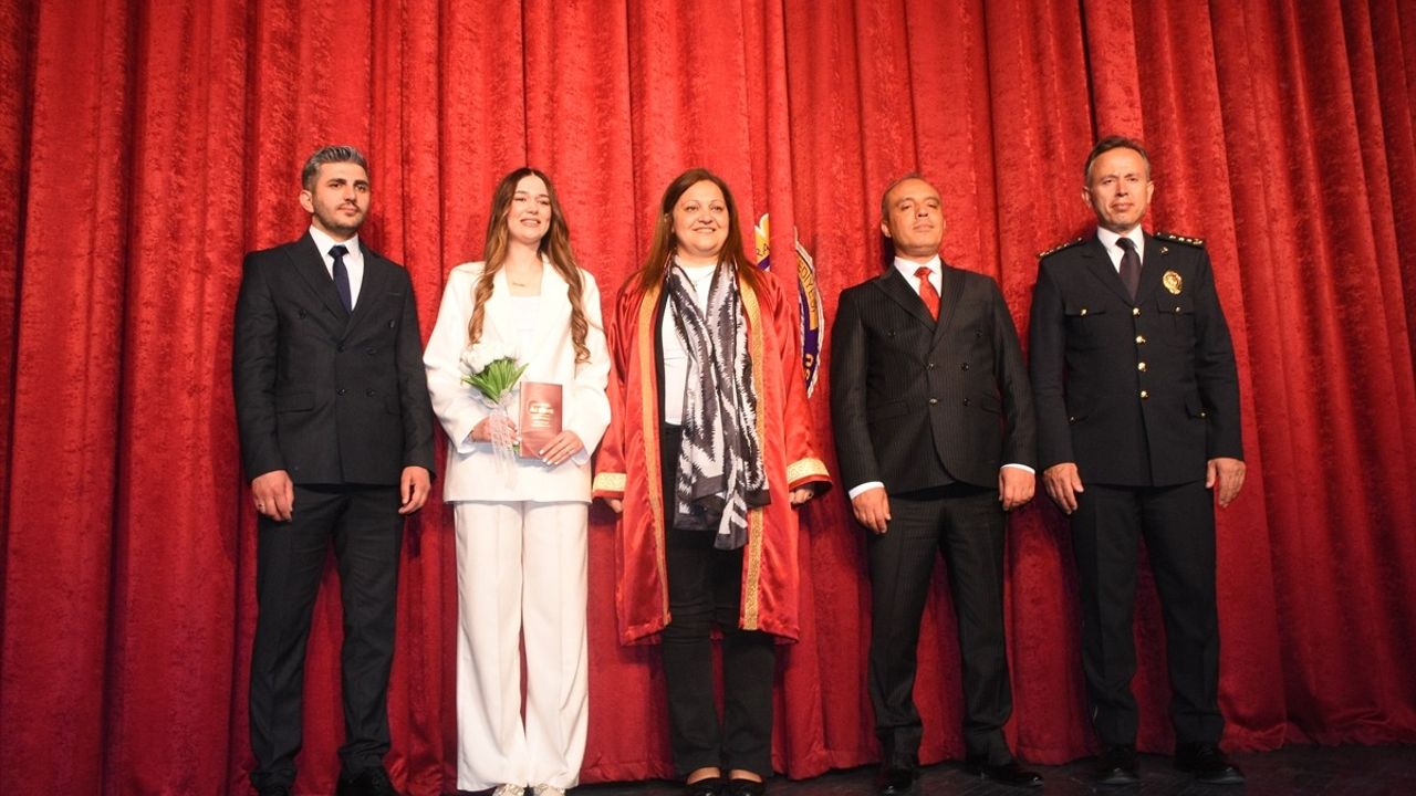 Afyonkarahisar Evlendirme Servisi'nde 05.05.2025 Tarihinde Nikah Yoğunluğu