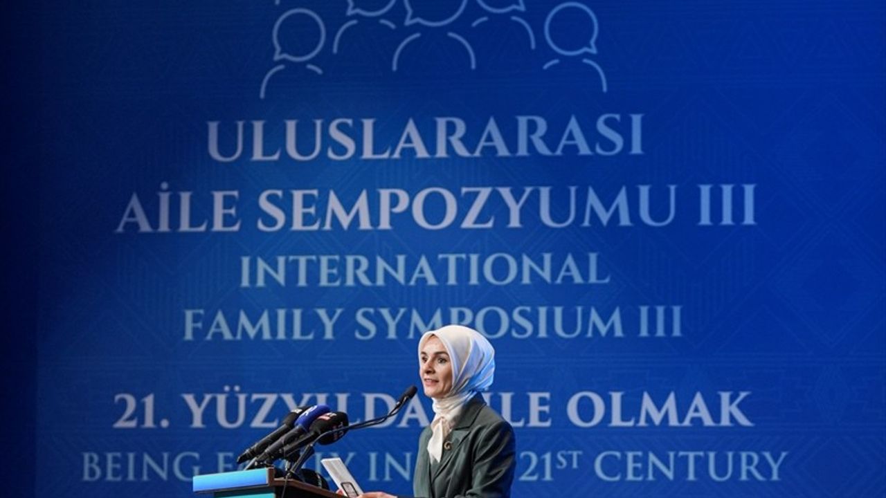 Aile ve Sosyal Hizmetler Bakanı Göktaş, 3. Uluslararası Aile Sempozyumu'nda Aile Politikalarını Vurguladı