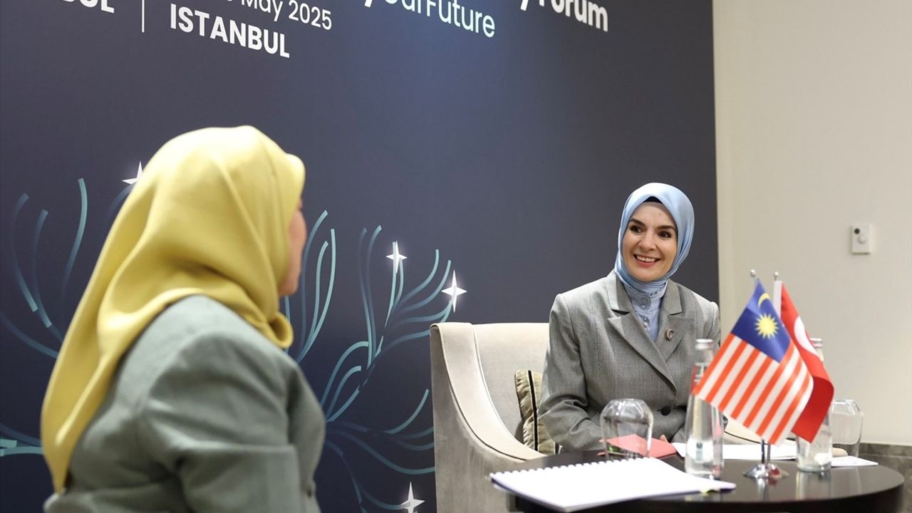 Aile ve Sosyal Hizmetler Bakanı Göktaş, Malezyalı Mevkidaşıyla İstişarelerde Bulundu