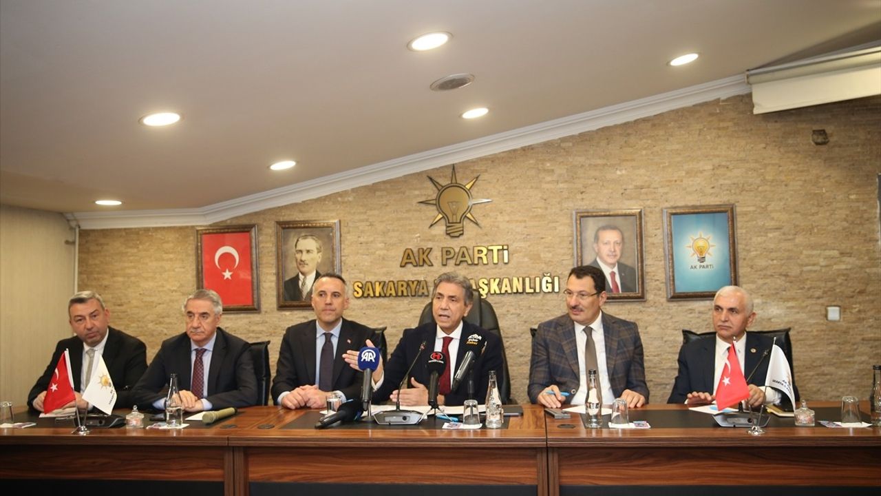 AK Parti Genel Başkan Yardımcısı Mustafa Demir, CHP'yi Eleştirdi