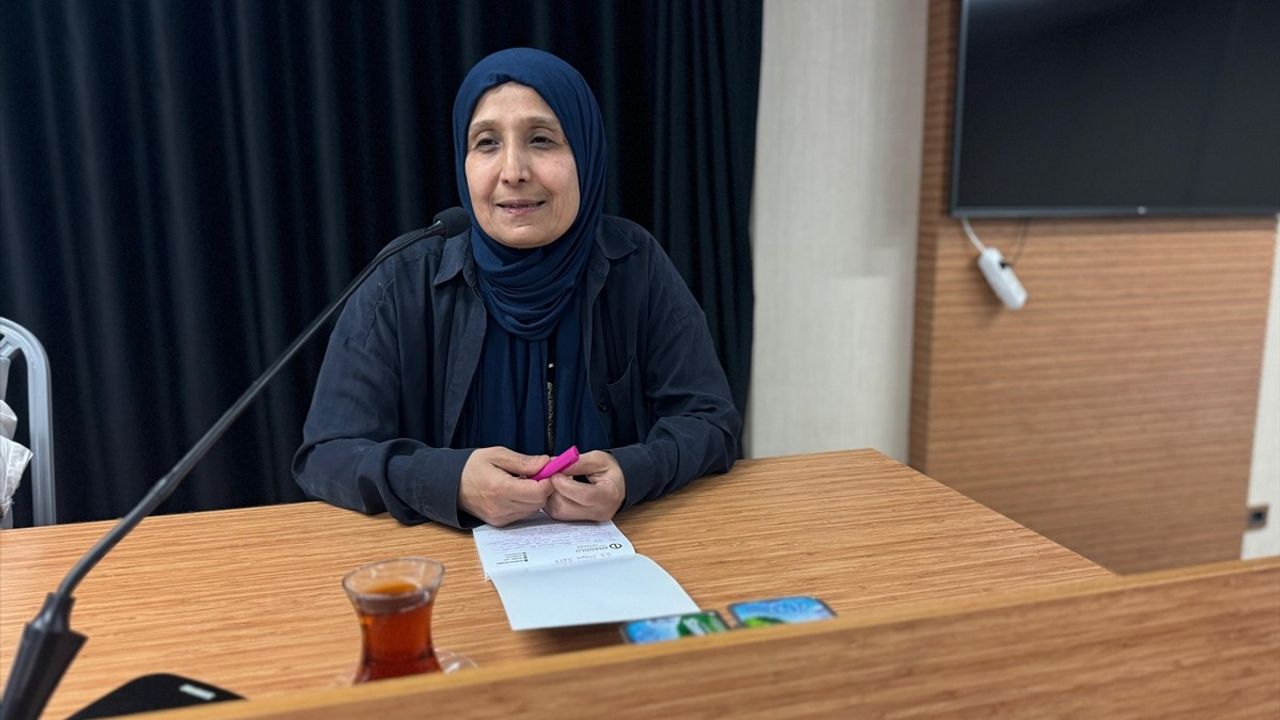 Akif Emre Anısına Saygı Programı Düzenlendi