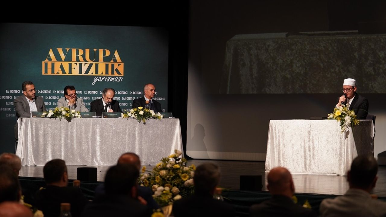 Almanya'da 3. Avrupa Hafızlık Yarışması Gerçekleşti