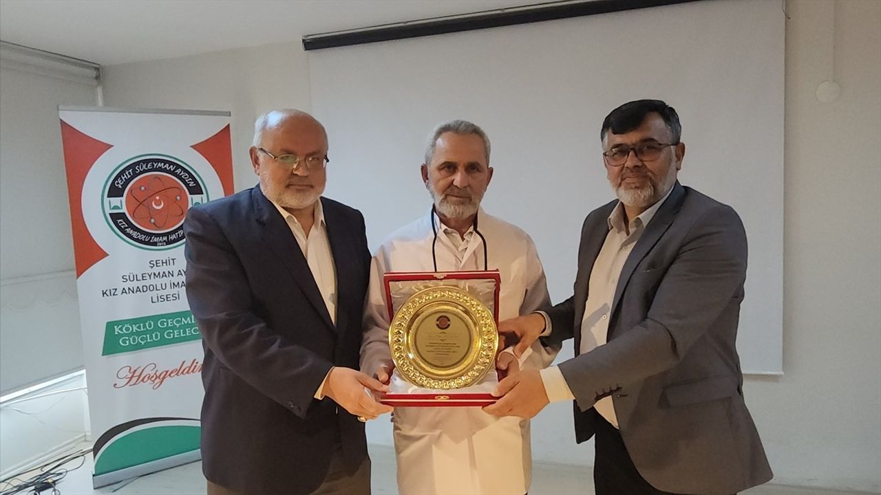 Amasya'da 39 Yıllık Eğitim Hayatı Sonrası Duygusal Veda