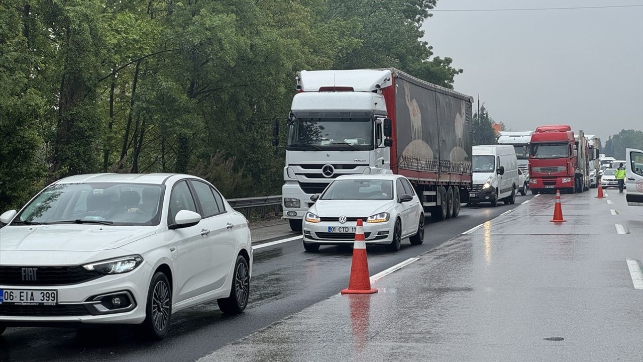 Anadolu Otoyolu'nda Zincirleme Kaza Ulaşımı Aksattı