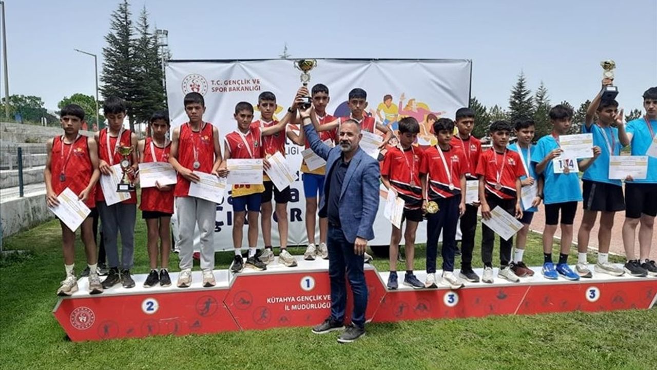 Anadolu Yıldızlar Kros Ligi Final Etabı Yarışları Kütahya'da Yapıldı