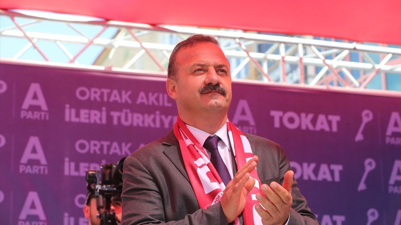 Anahtar Parti Genel Başkanı Yavuz Ağıralioğlu Tokat'ta Buluştu