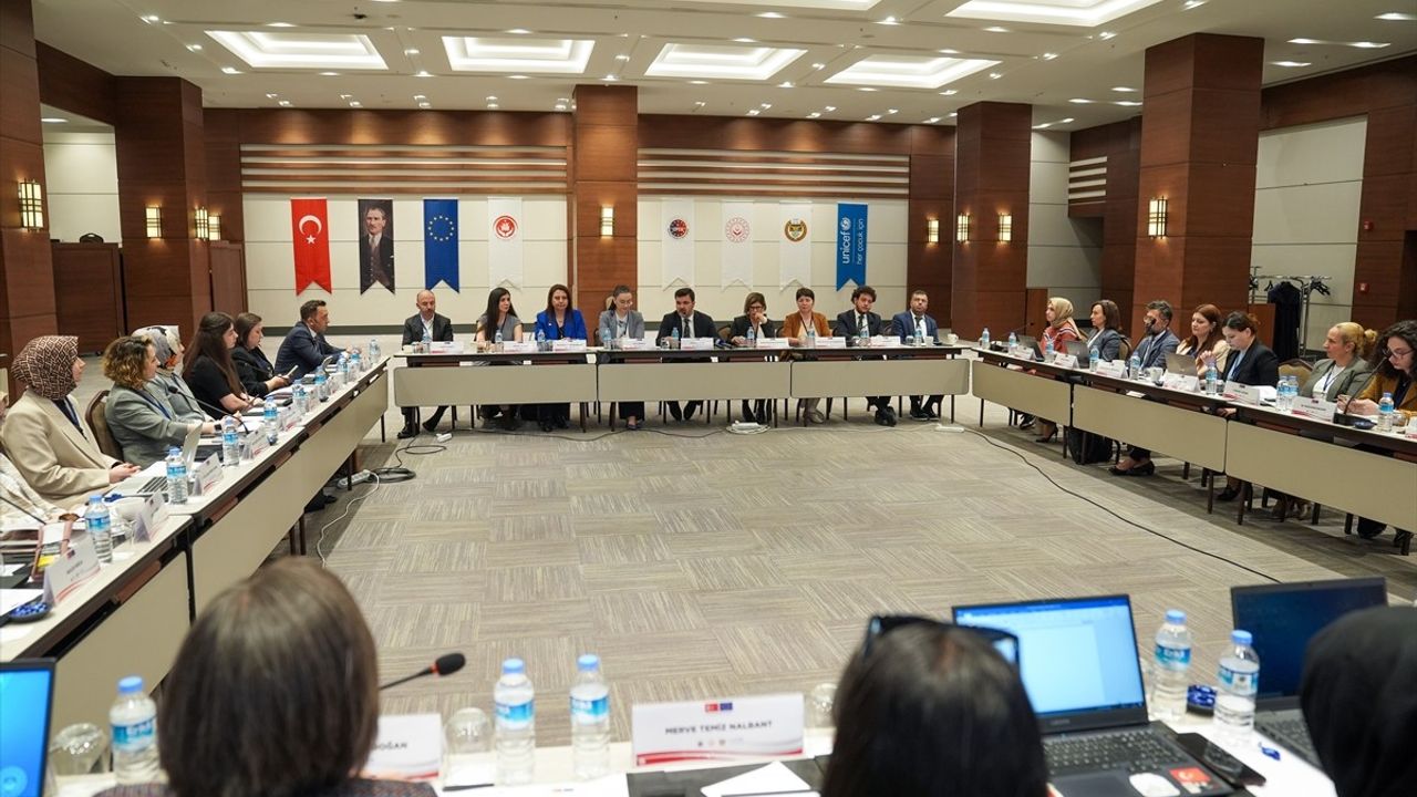 Ankara'da Akran Zorbalığı ve Dijital Güvenlik Toplantısı Gerçekleştirildi