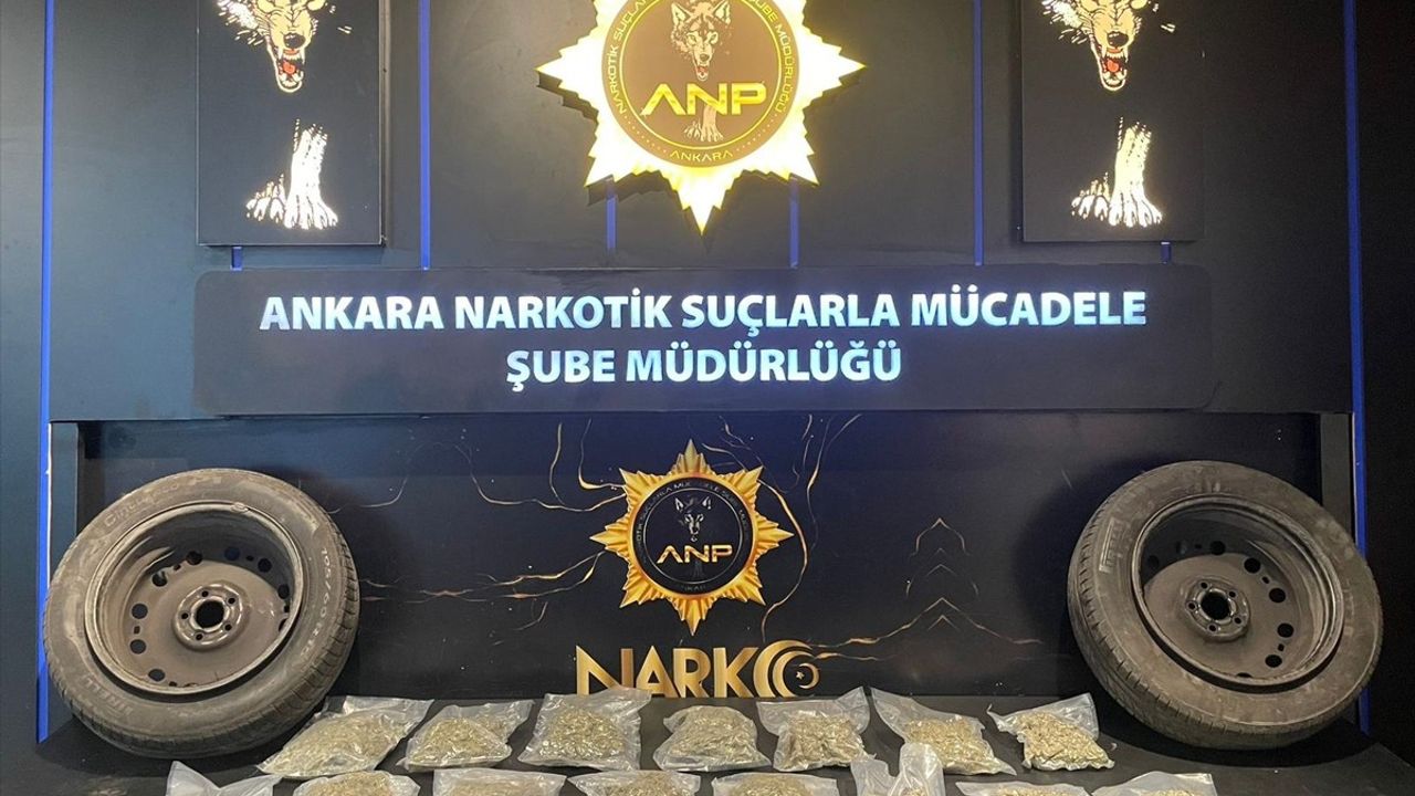 Ankara'da Narkotik Köpeği İda, Yedek Lastiklerden Uyuşturucu Buldu