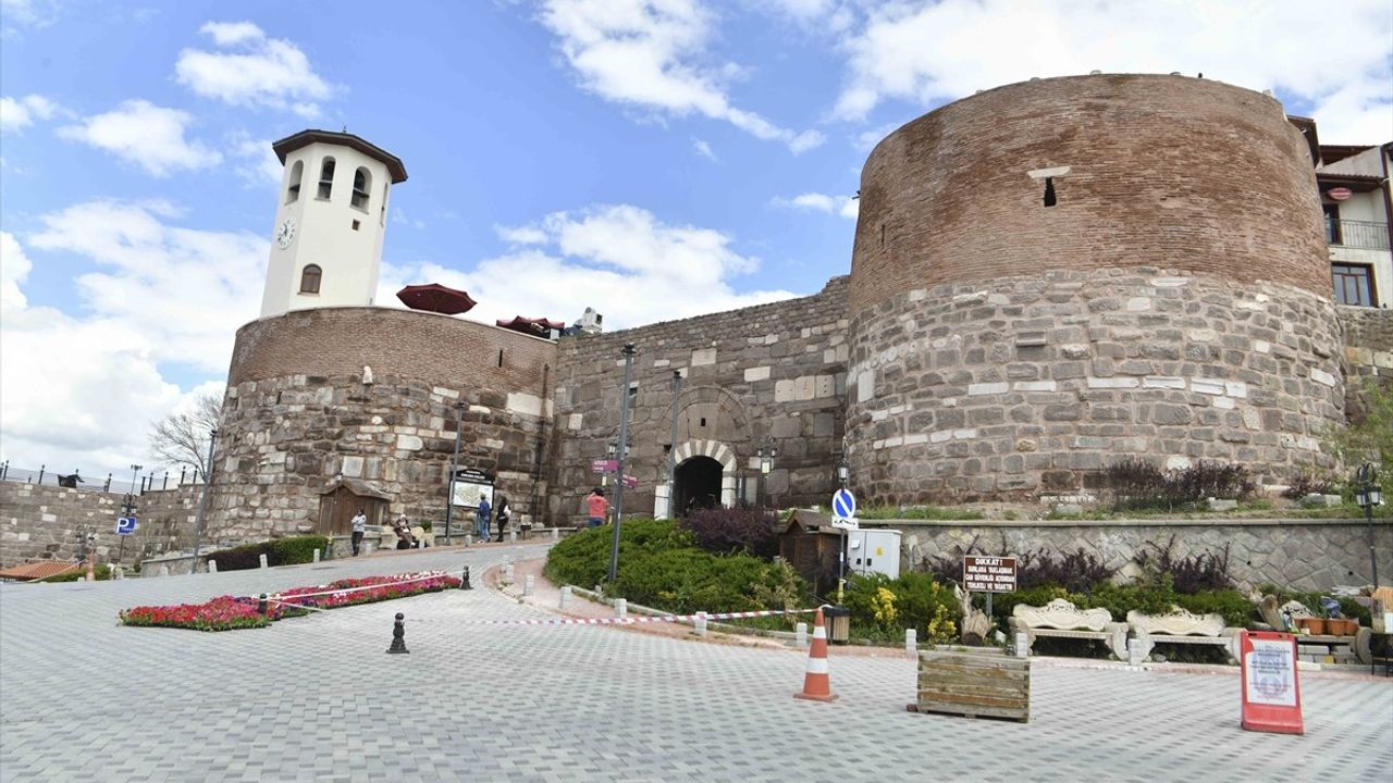 Ankara Kalesi'nde Restorasyon ve Güçlendirme Çalışmaları Tamamlandı
