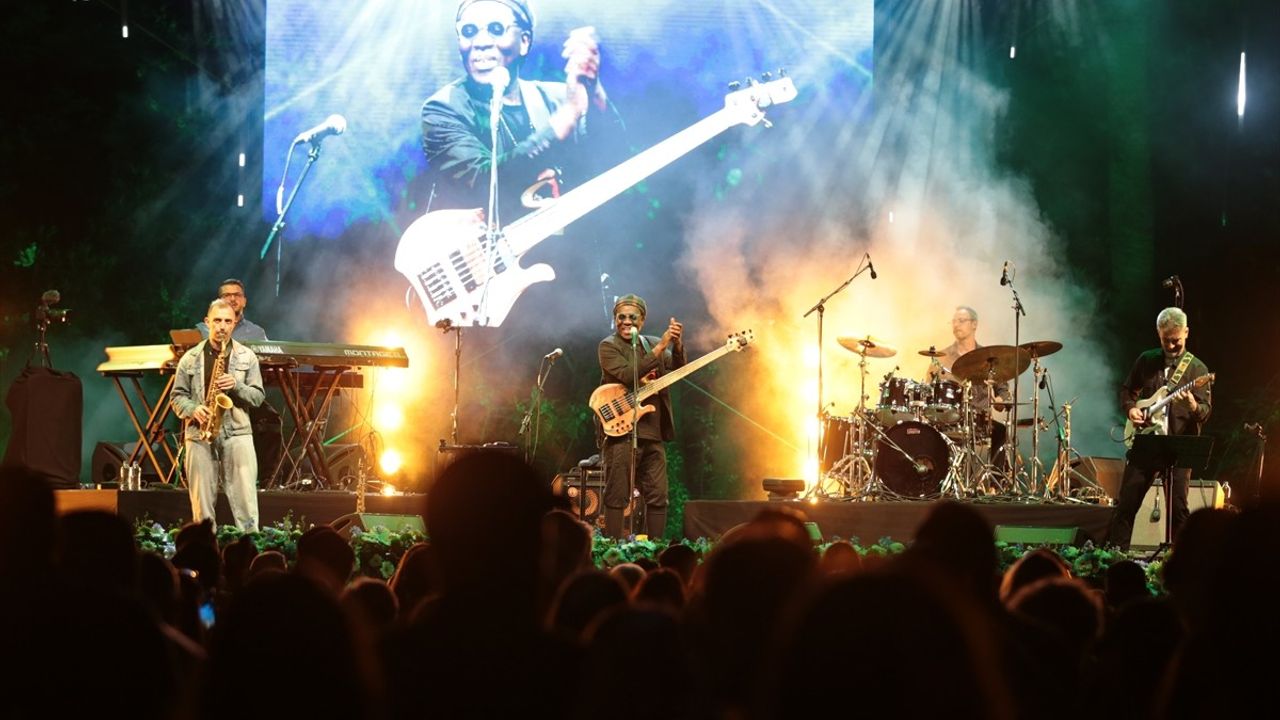 Antalya Akra Caz Festivali'nde Richard Bona Performans Sergiledi