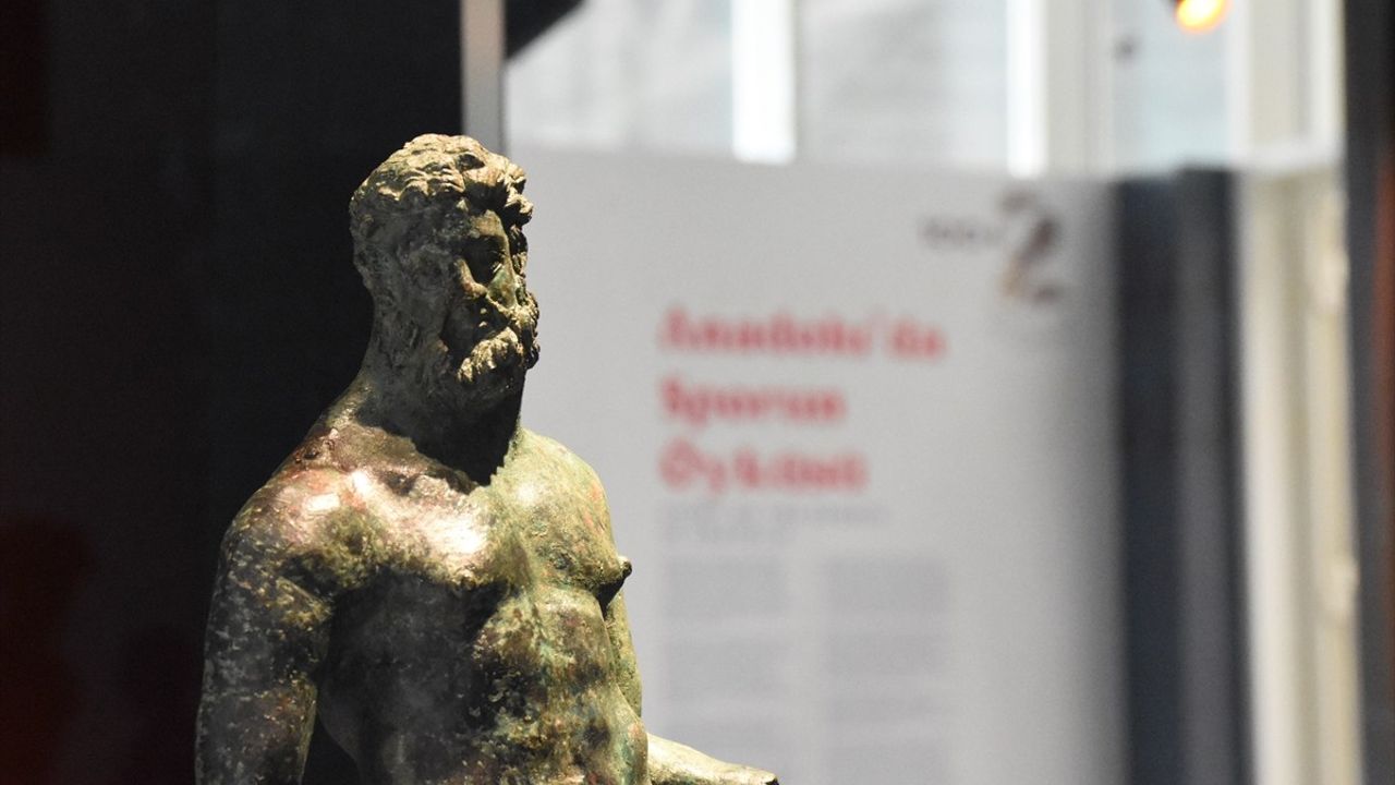Antalya'da 'Anadolu'da Sporun Öyküsü' sergisi açıldı