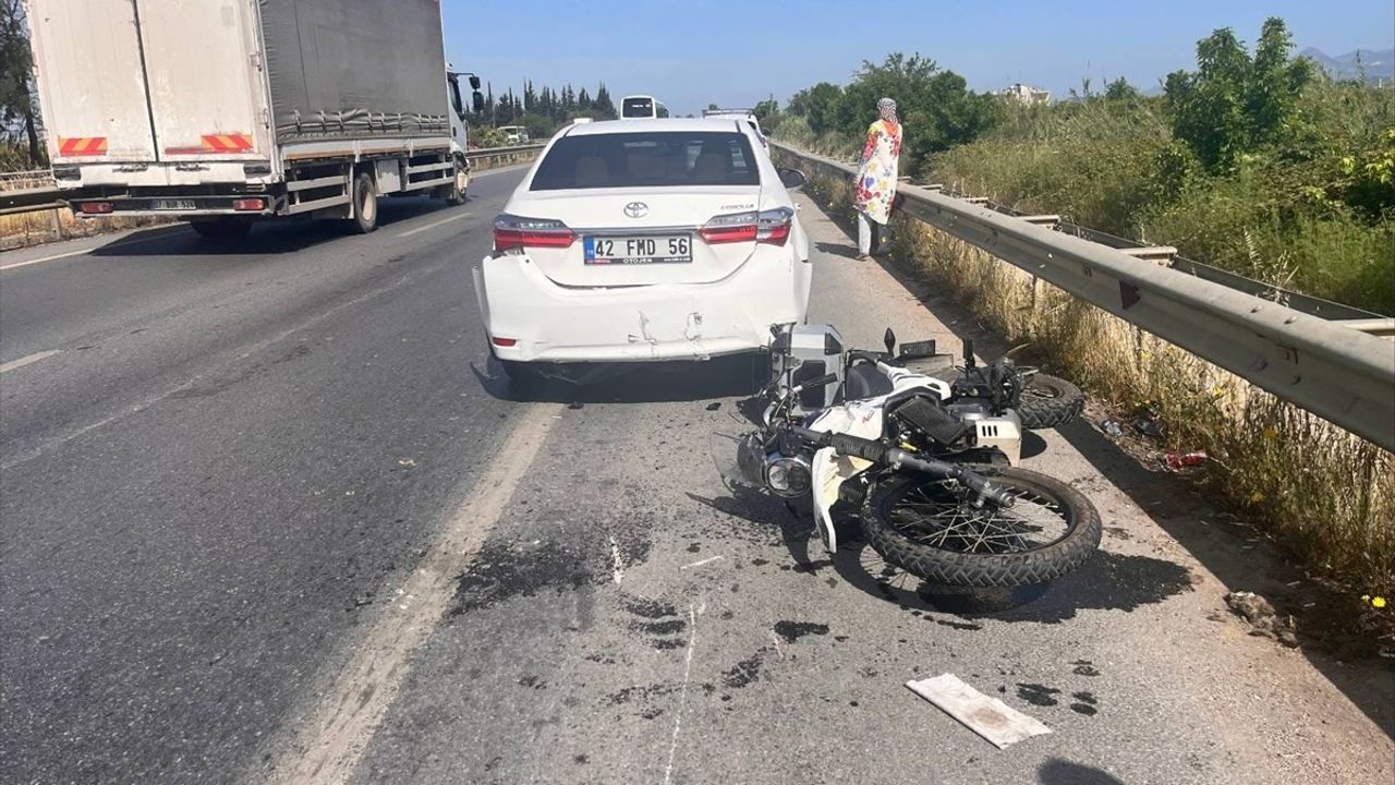 Antalya'da Motosiklet Kazasında Genç Sürücü Hayatını Kaybetti