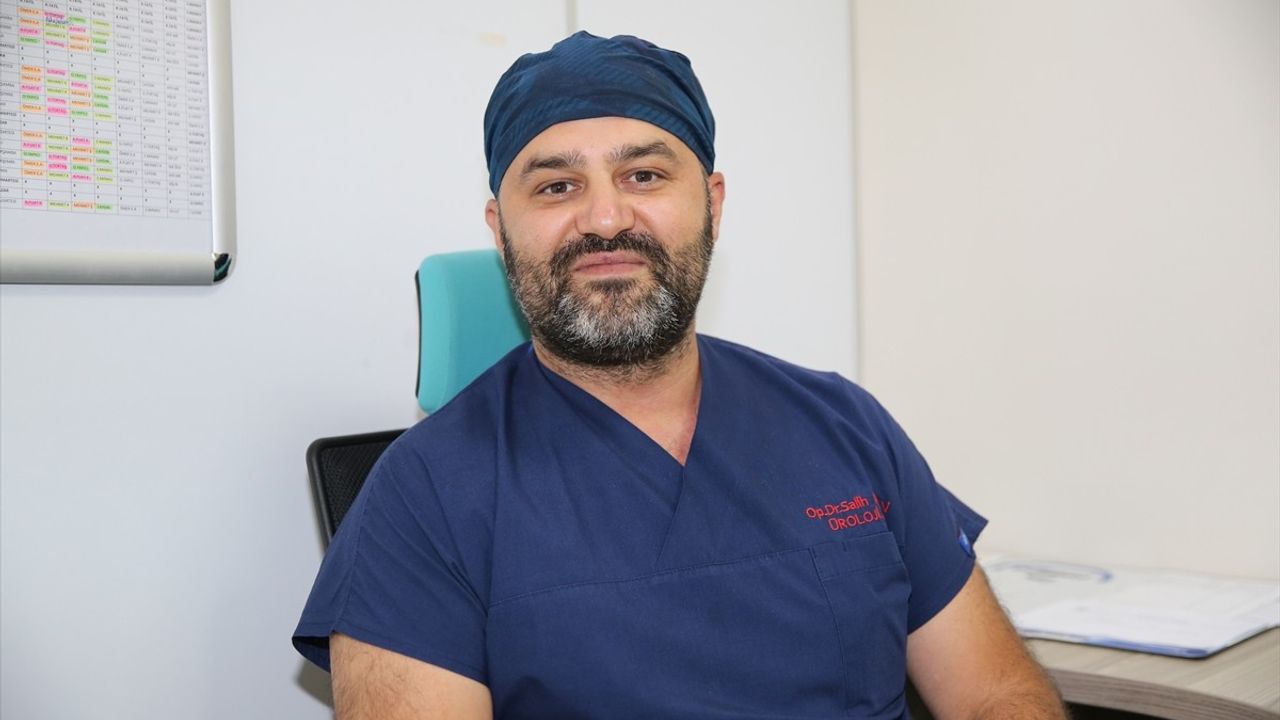 Antalya Vakıflar Bölge Müdürlüğü 44 Çocuk İçin Sünnet Etkinliği Düzenledi