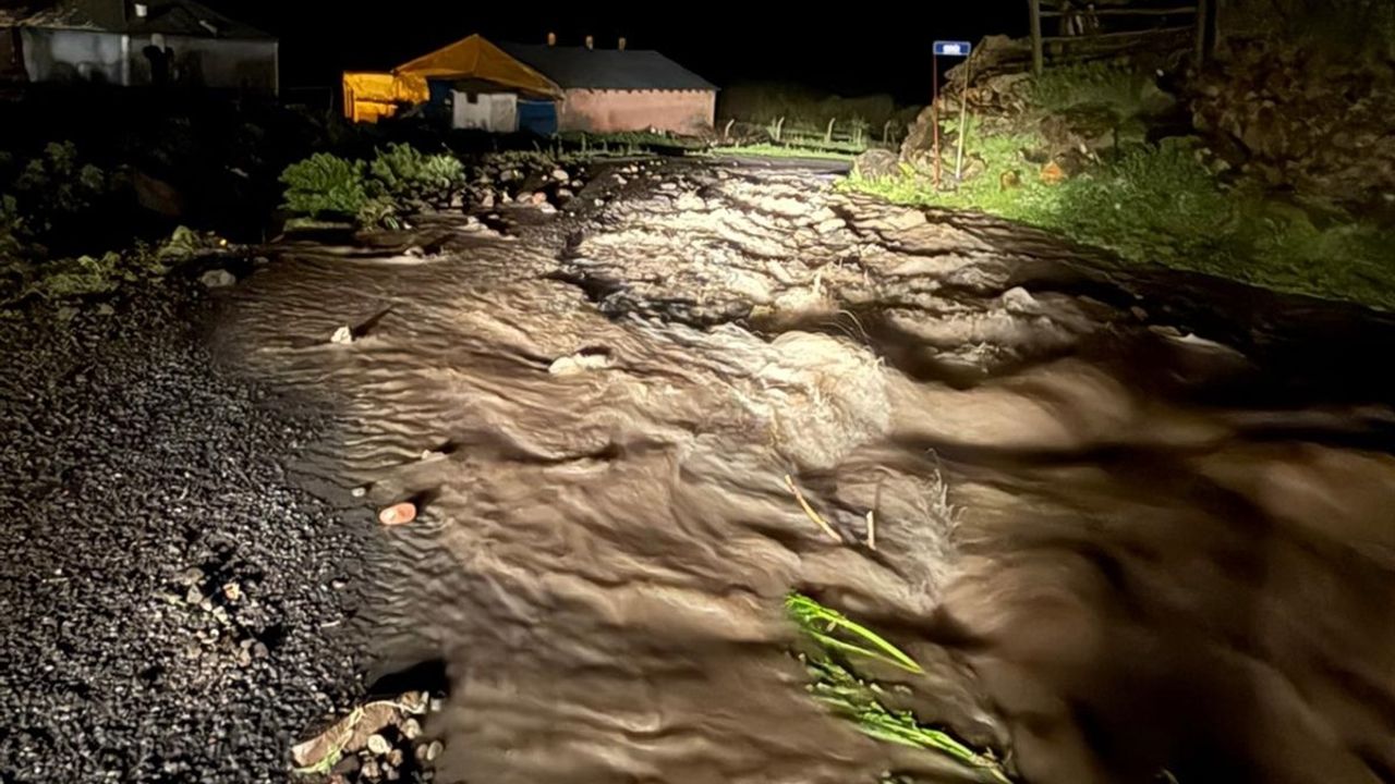 Ardahan'da Sel Felaketi İki Köyde Hasara Yol Açtı