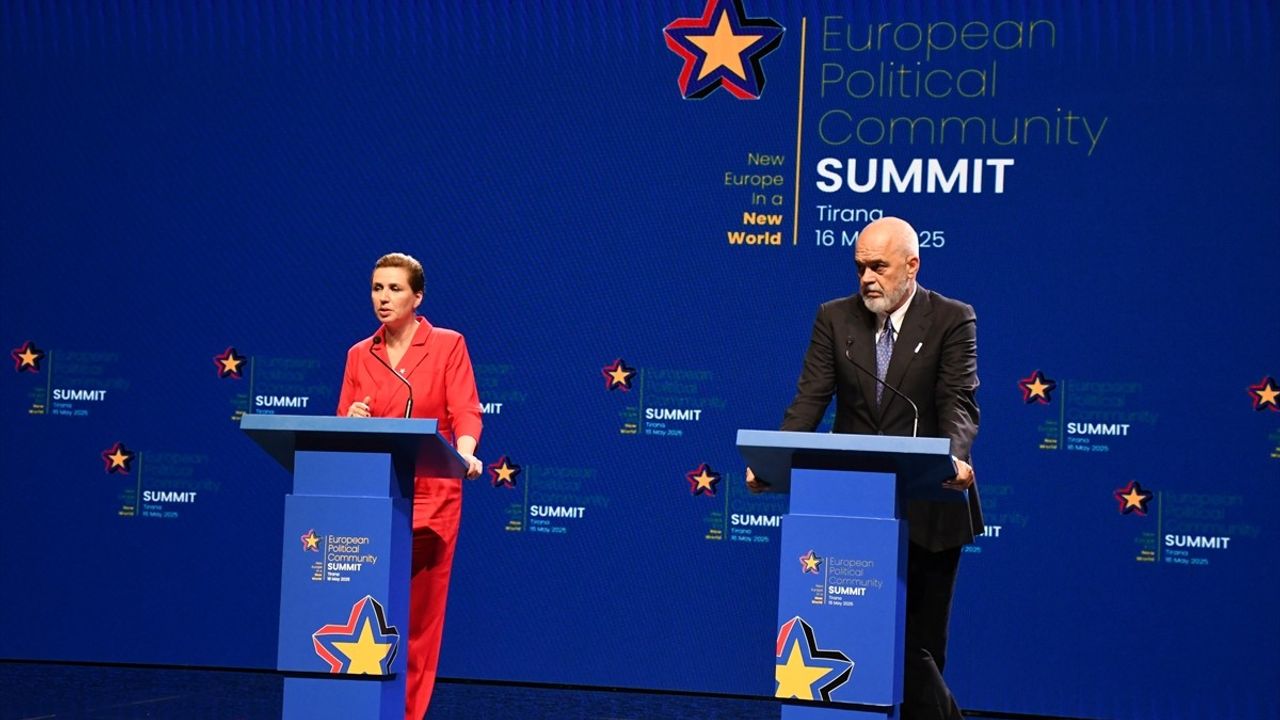 Avrupa Siyasi Topluluğu 6. Zirvesi Tiran'da Sona Erdi