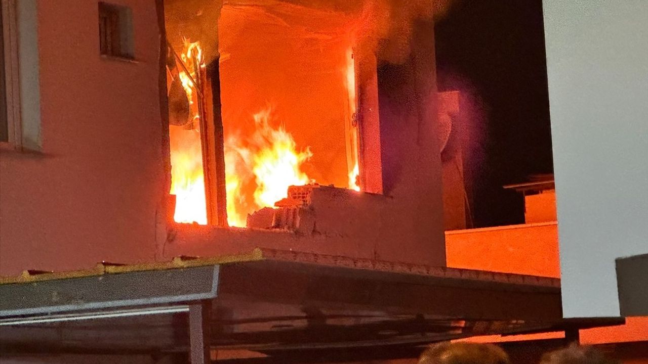 Aydın'da Evdeki Patlama Sonrası 1 Kişi Yaralandı