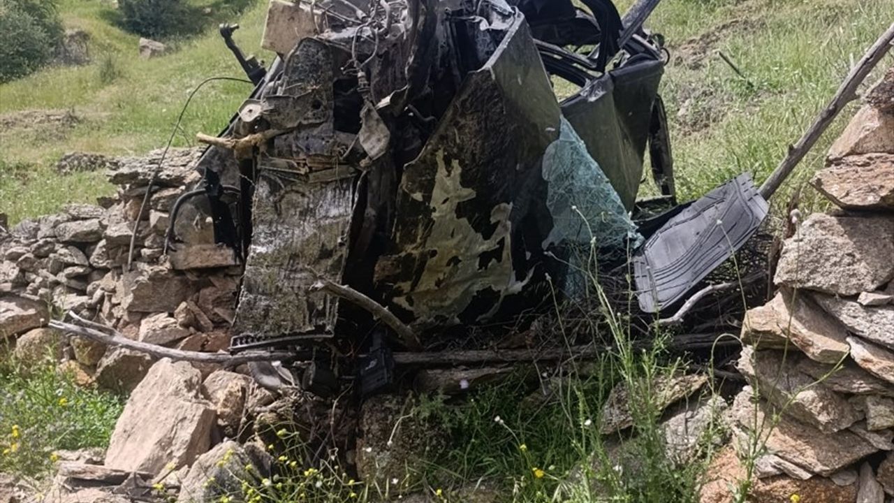 Aydın'da Kayıp Olarak Aranan Ahmet Çığ, Şarampole Devrilmiş Araç Yakınında Ölü Bulundu