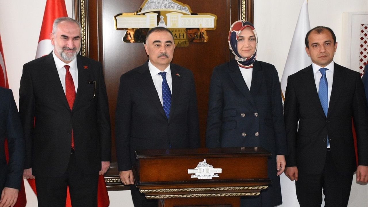 Azerbaycan Büyükelçisi Reşad Memmedov Afyonkarahisar'da Ziyaretler Gerçekleştirdi