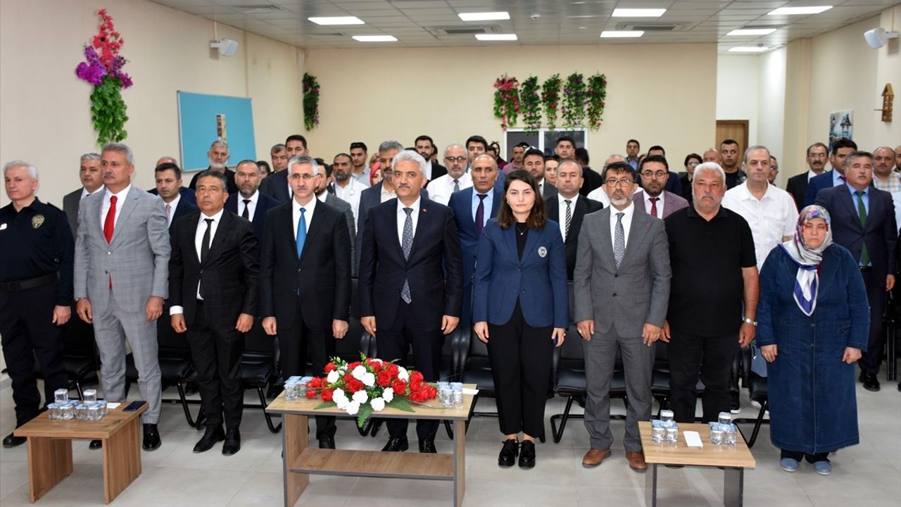 Bakan Yardımcısı Yılmaz, Kırıkkale'de Yoğunlaştırılmış Yabancı Dil Programını Tanıttı