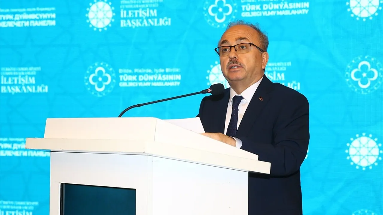 Bakü'de 'Dilde, Fikirde, İşte Birlik: Türk Dünyasının Geleceği' Paneli Gerçekleştirildi