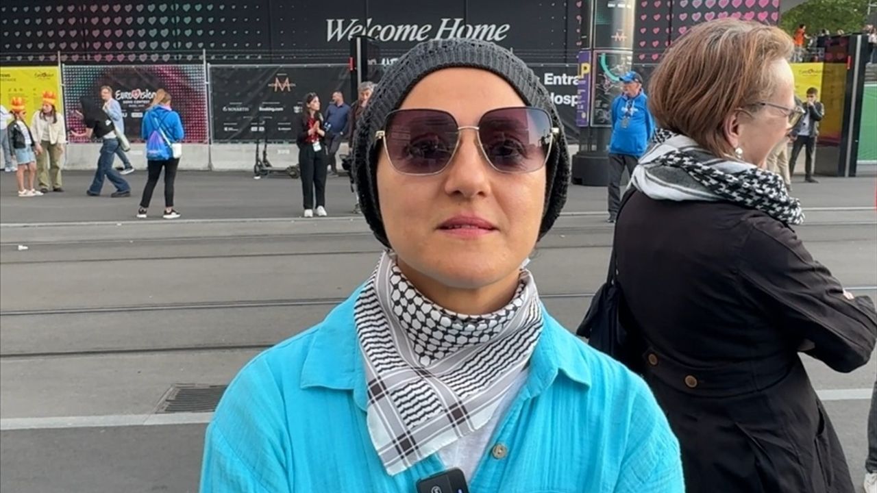 Basel'de Aktivistler, İsrail'in Eurovision Katılımını Protesto Ediyor
