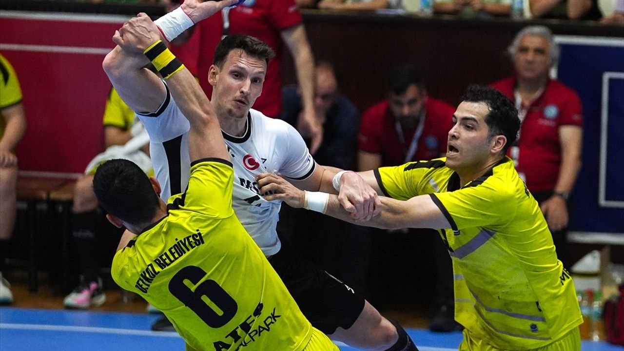 Beşiktaş, HDI Sigorta Erkekler Türkiye Kupası'nı Kazandı